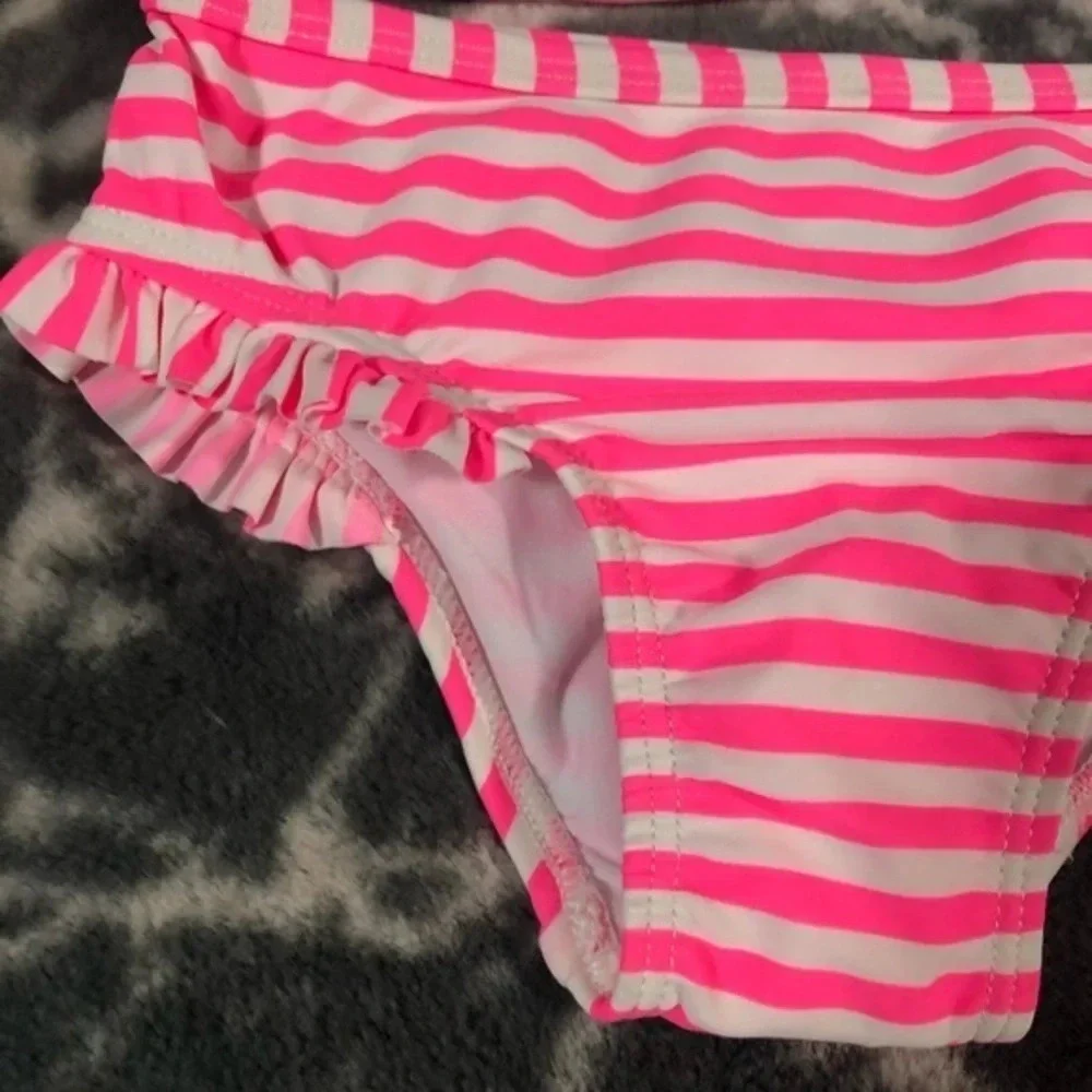 Infant NWT Carter’s 2pc swim suit